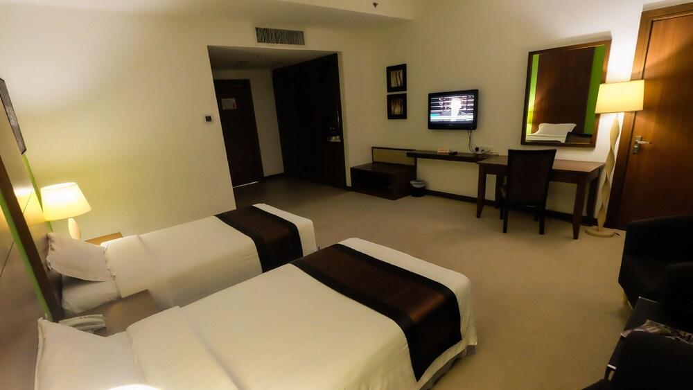 Times Hotel Brunei Bandar Seri Begawan Luaran gambar